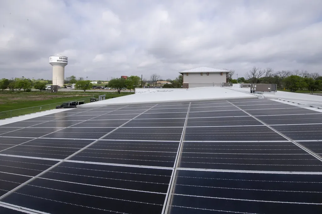 SME Eco-Tech: înscrierile pentru granturi de până la 267.240 lei se prelungesc până la 30 decembrie