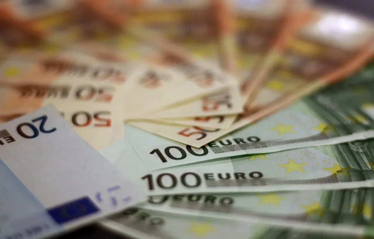 Subvenții de 30.000-120.000 EURO pentru microîntreprinderi din Regiunea Vest, în perioada august-septembrie 2023: săli de fitness, construcții, jocuri video, fotografie și alte servicii